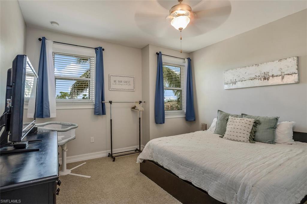 BANYAN BAY - Residential