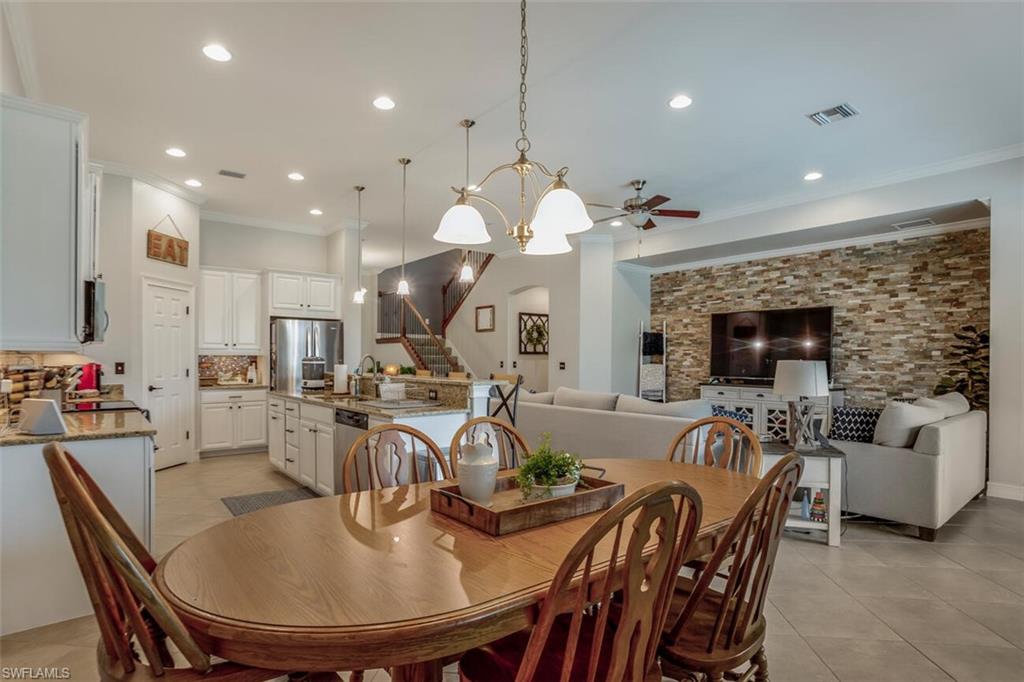 BANYAN BAY - Residential