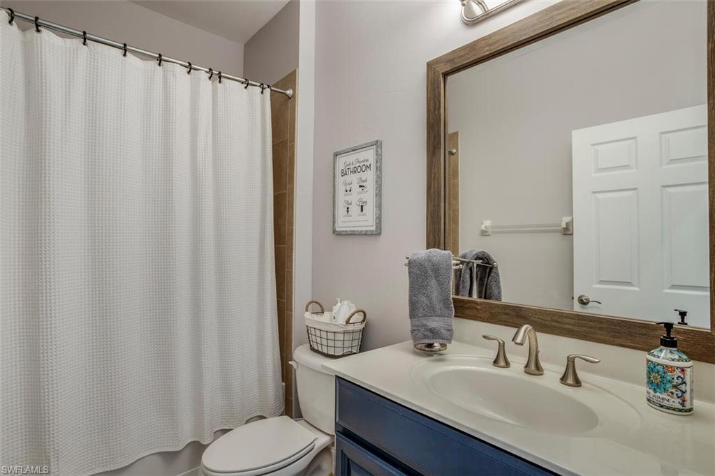 BANYAN BAY - Residential