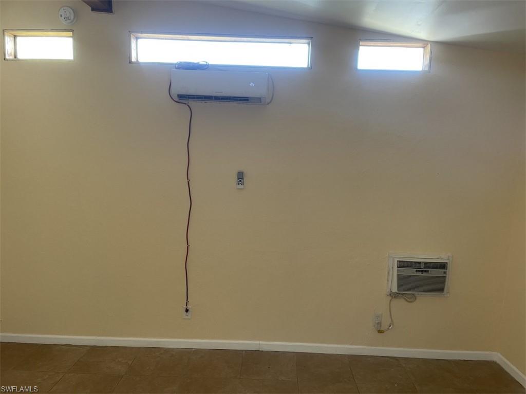 FORT MYERS - Residential