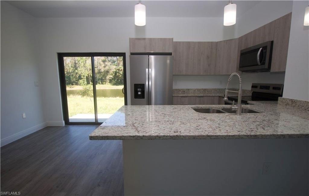 PORT LABELLE - Residential Lease