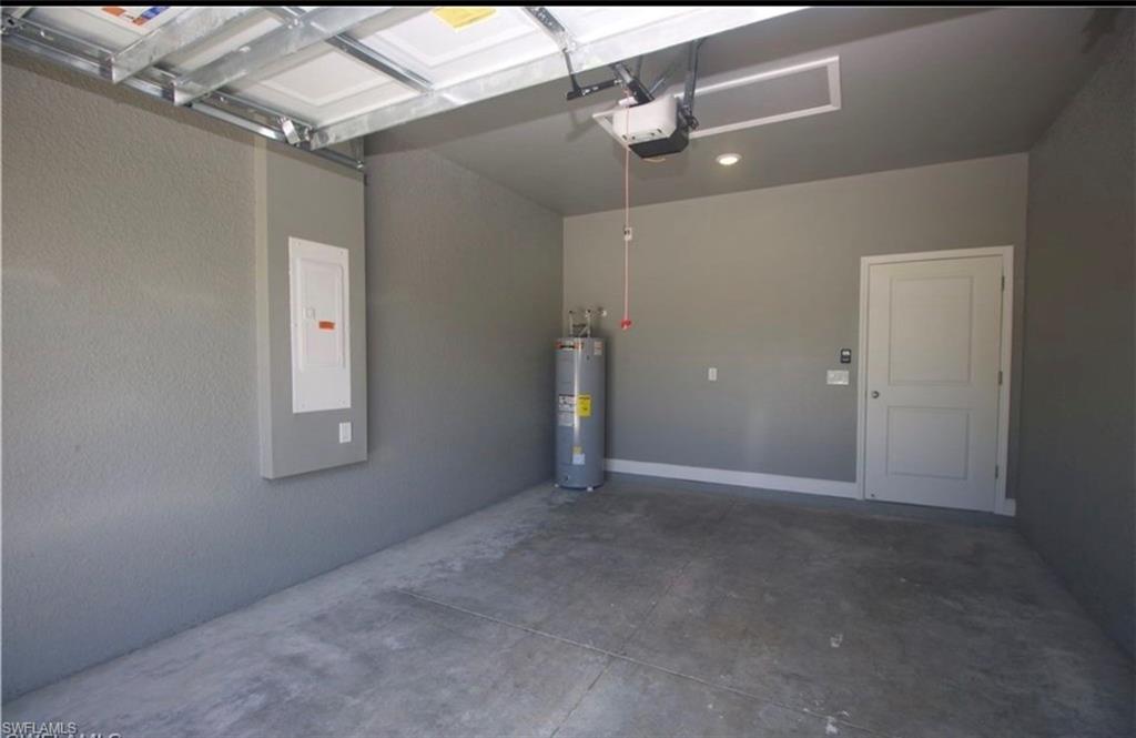 PORT LABELLE - Residential Lease