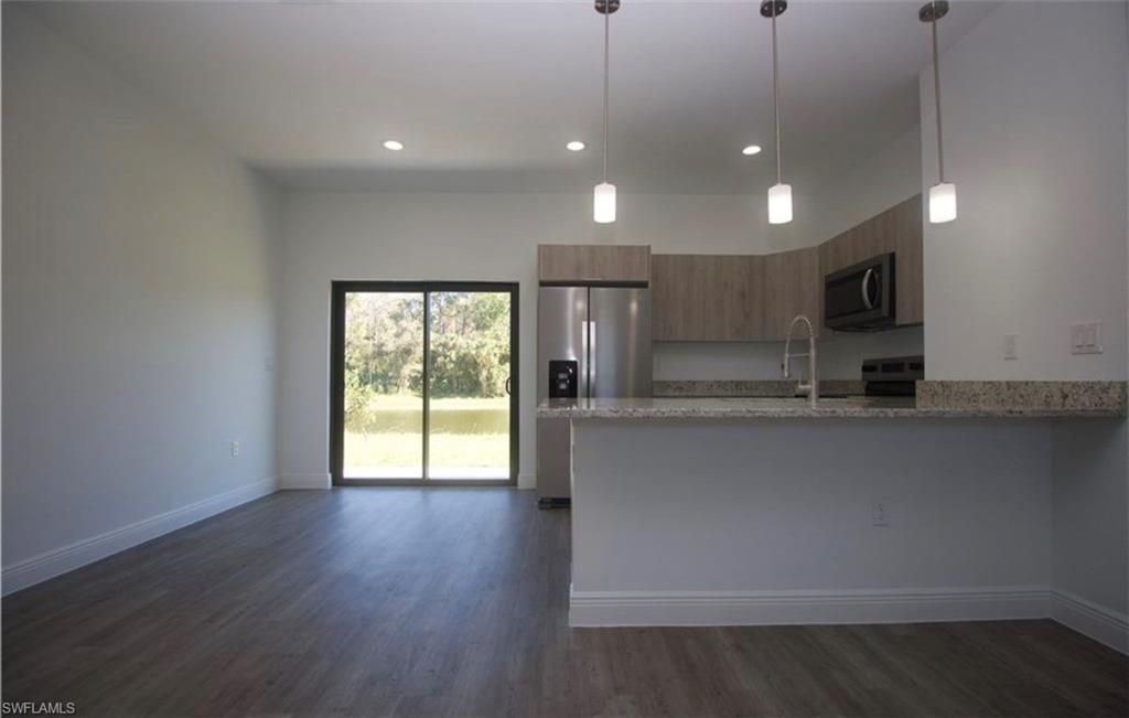 PORT LABELLE - Residential Lease