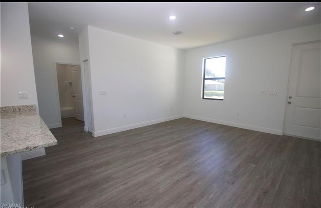 PORT LABELLE - Residential Lease