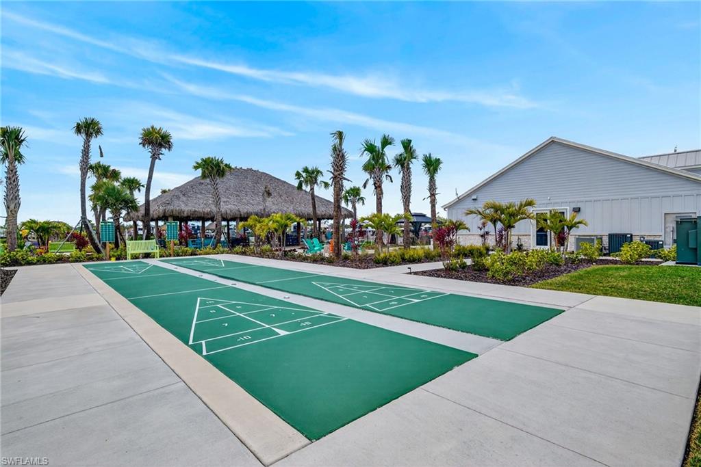 PALM BREEZE - Land