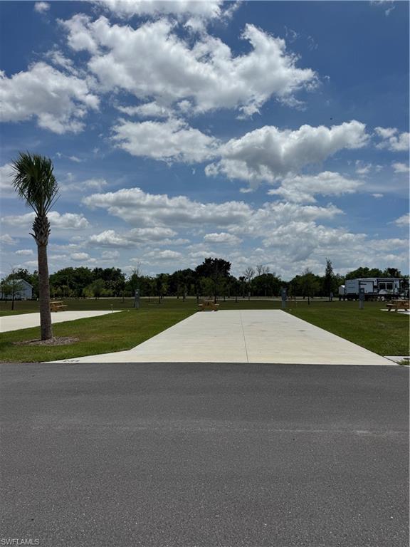 PALM BREEZE - Land