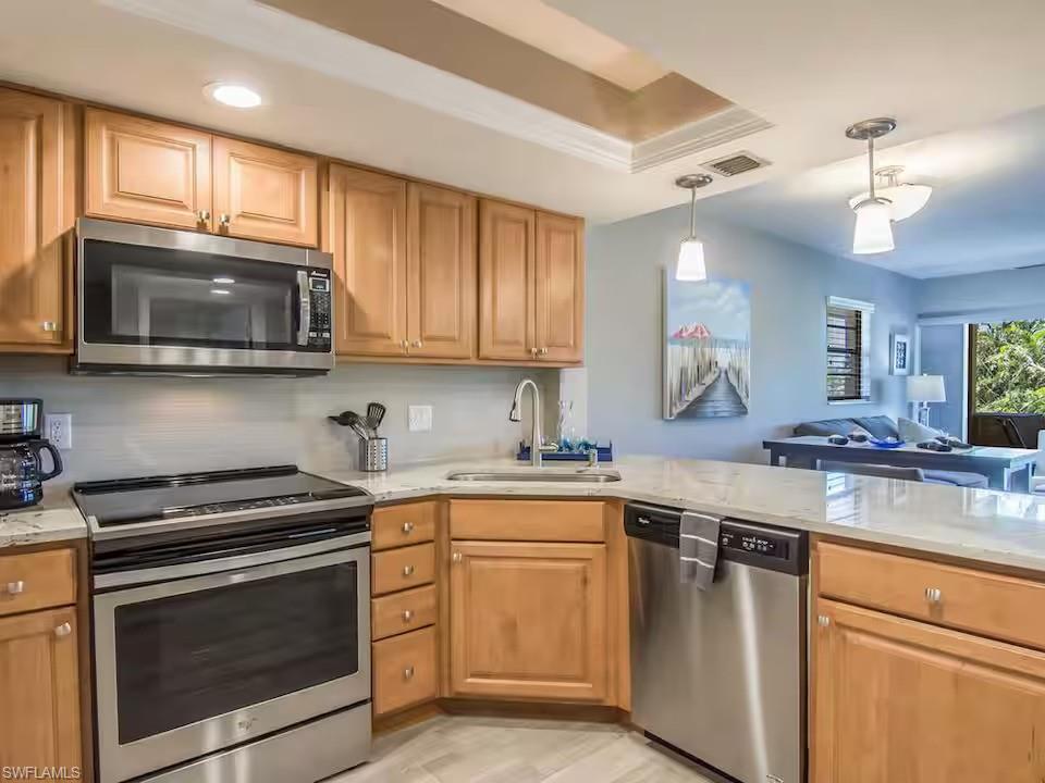 PARK SHORE RESORT - Residential