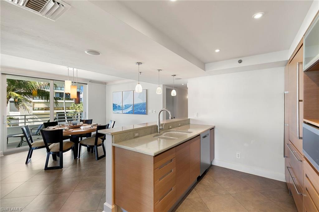 SOMERSET OF MARCO ISLAND - Residential