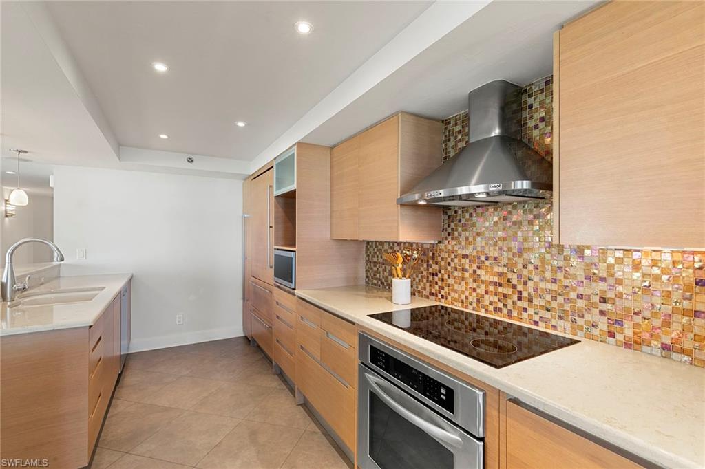 SOMERSET OF MARCO ISLAND - Residential