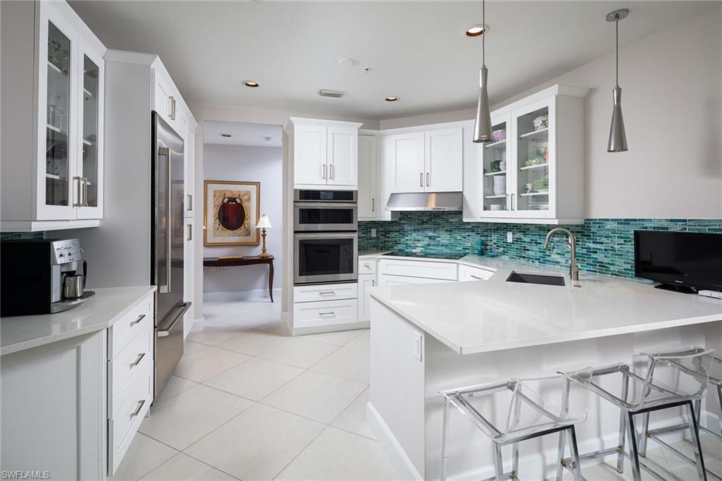 Photo of 142 Colonade CIR, NAPLES, FL 34103 (MLS # 226001802)