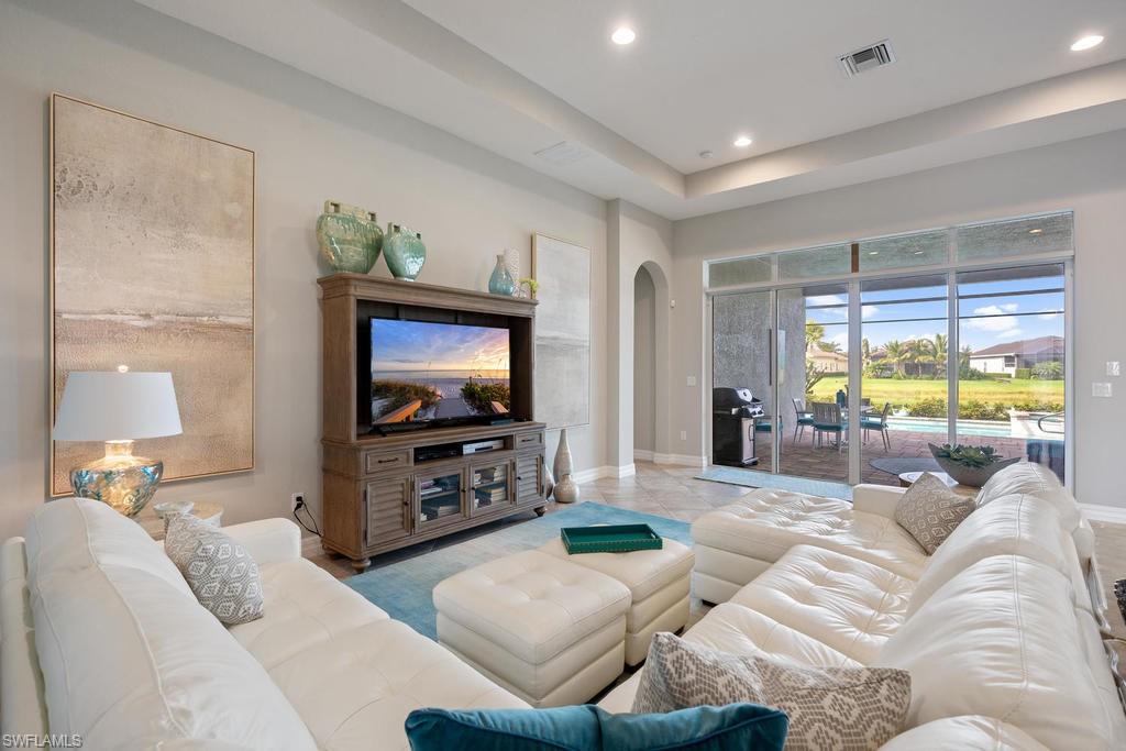 WOODHAVEN - Residential