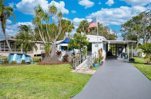 A home in NAPLES