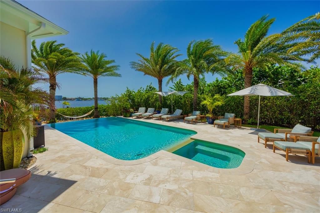 OYSTER BAY - Residential