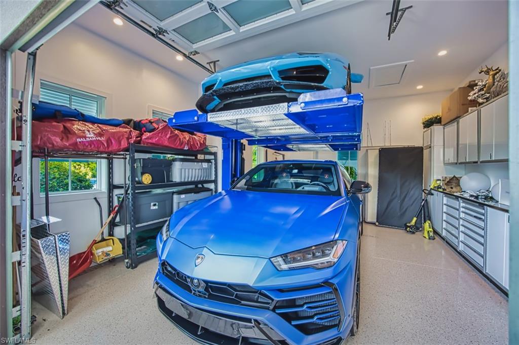 OYSTER BAY - Residential