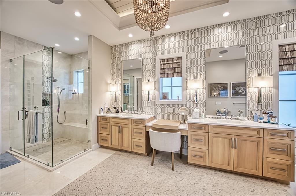 OYSTER BAY - Residential