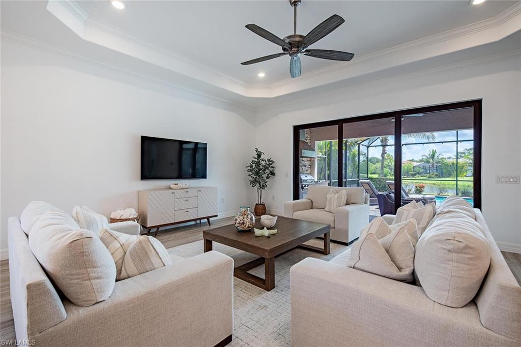 1858 MUSTIQUE ST
