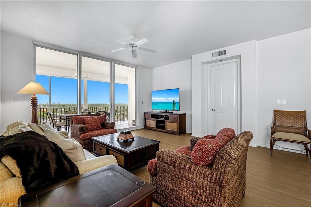 REGATTA - Residential Lease