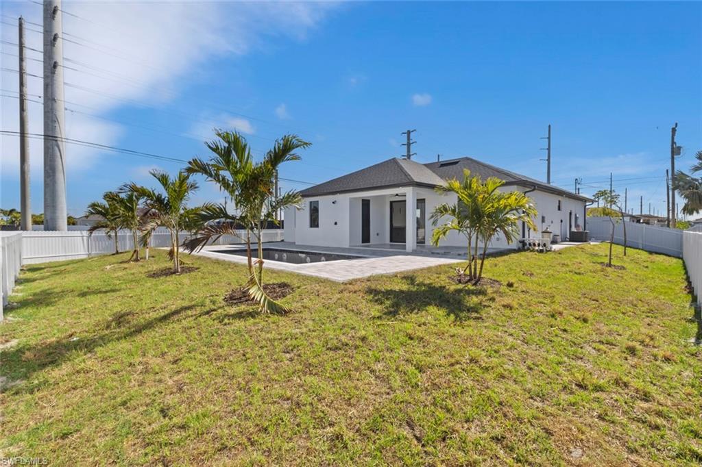 CAPE CORAL - Residential