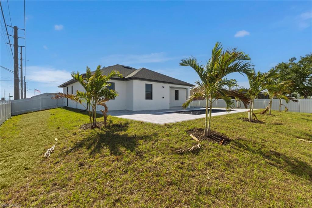 CAPE CORAL - Residential