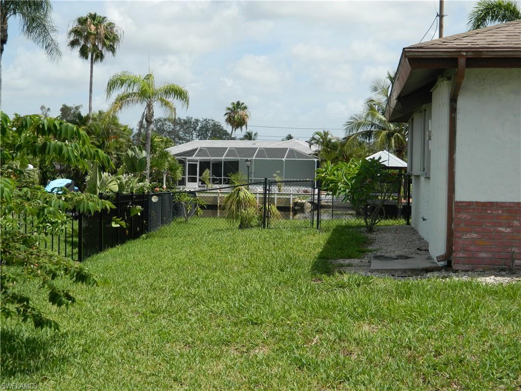 6408 Cocos DR