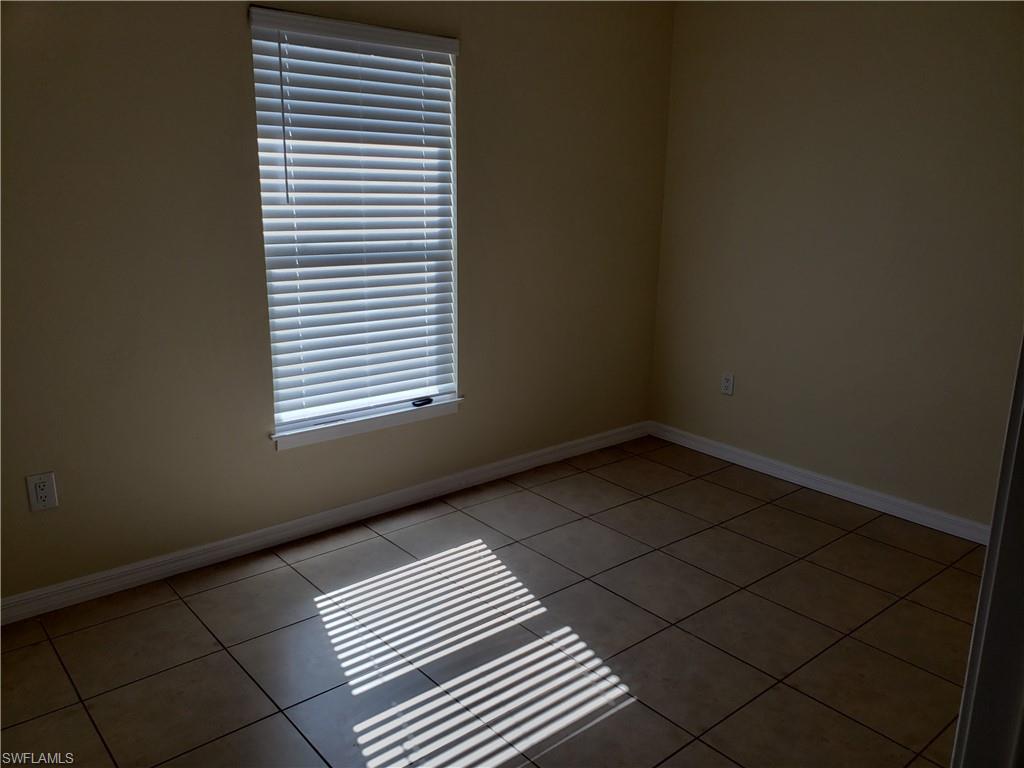 SAN CARLOS PARK - Residential Lease