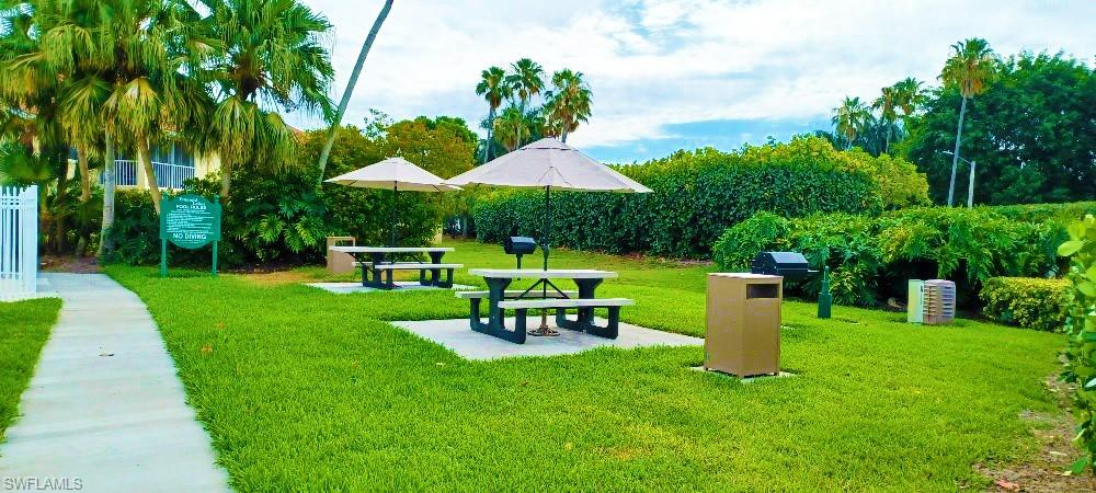 EMERALD LAKES - Residential