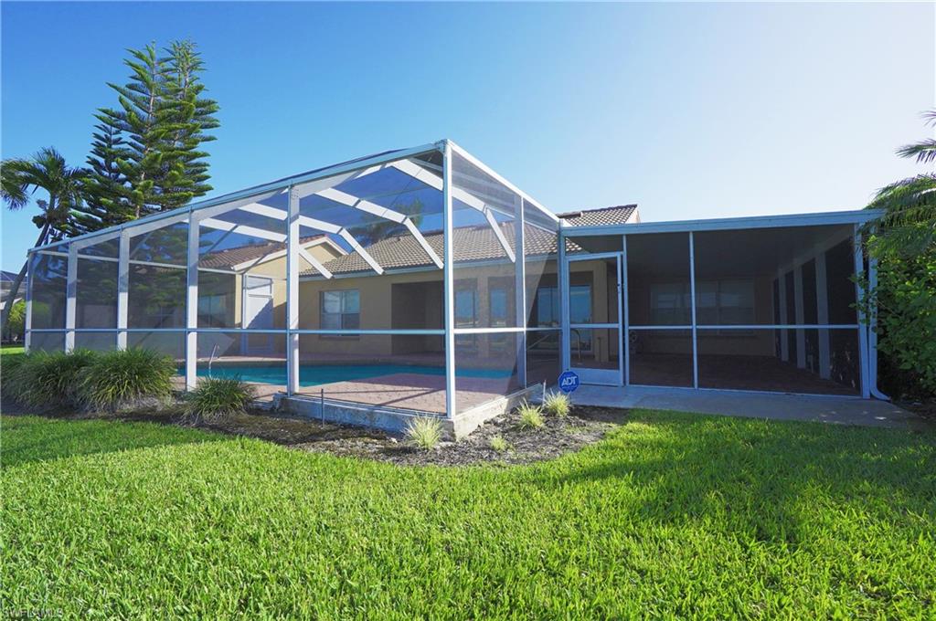 EMERALD LAKES - Residential