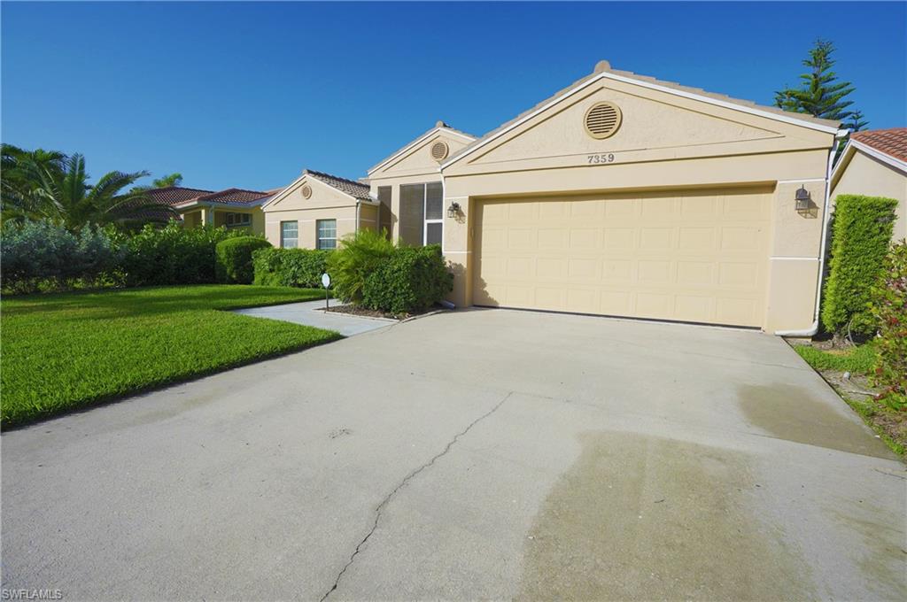 EMERALD LAKES - Residential