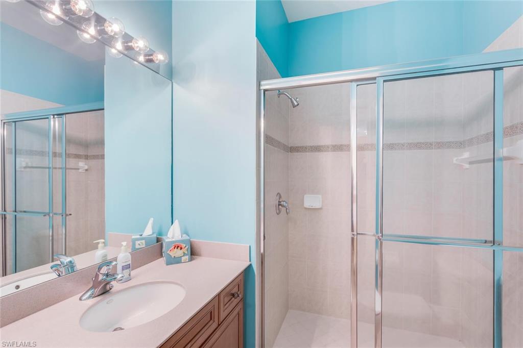 COLONIAL POINTE - Residential