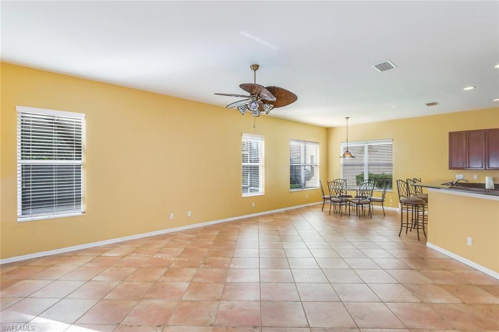 COLONIAL POINTE - Residential