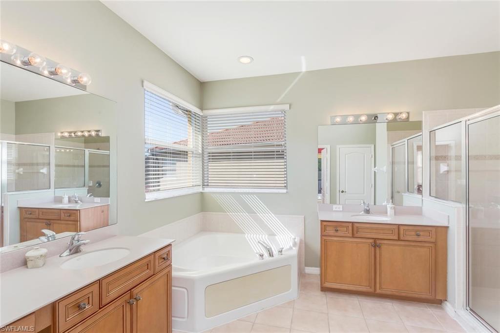 COLONIAL POINTE - Residential