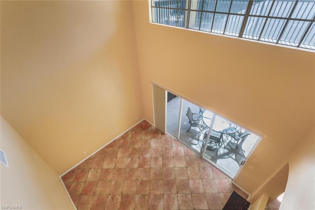 COLONIAL POINTE - Residential