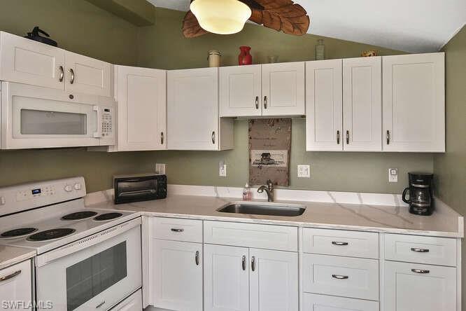 IONA GARDENS - Residential