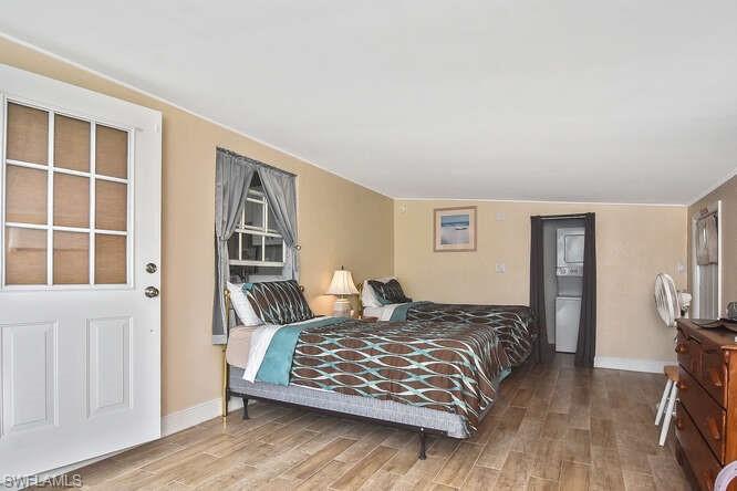 IONA GARDENS - Residential