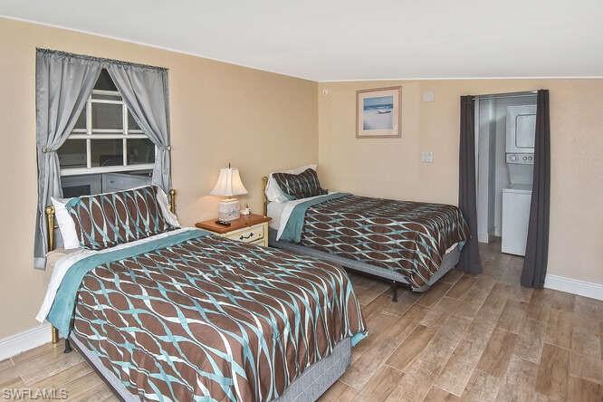 IONA GARDENS - Residential