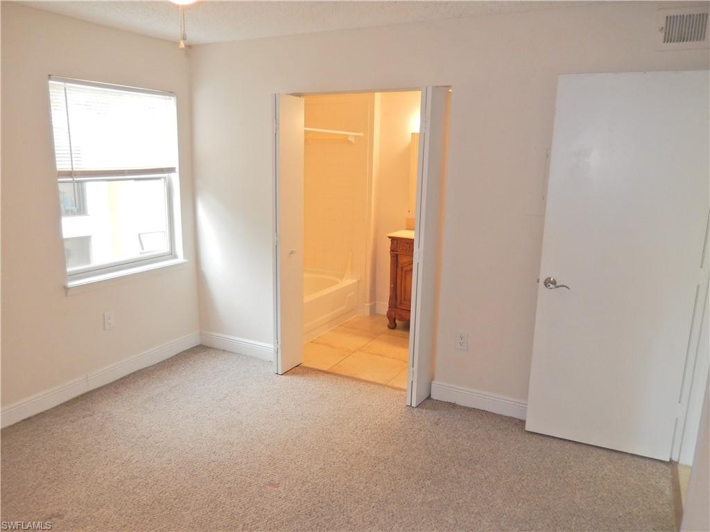 VENETIAN PALMS - Residential