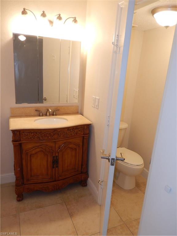 VENETIAN PALMS - Residential