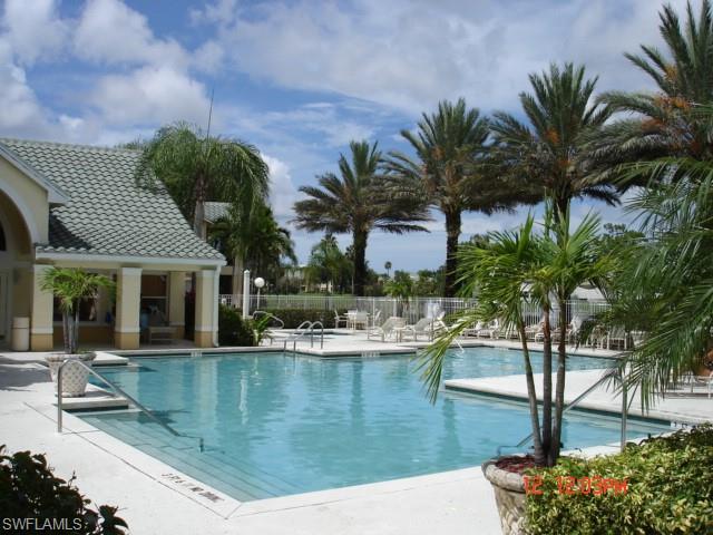 VENETIAN PALMS - Residential