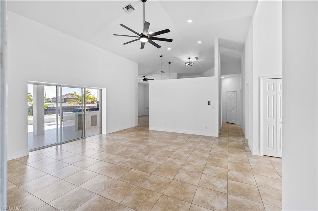 CAPE CORAL - Residential