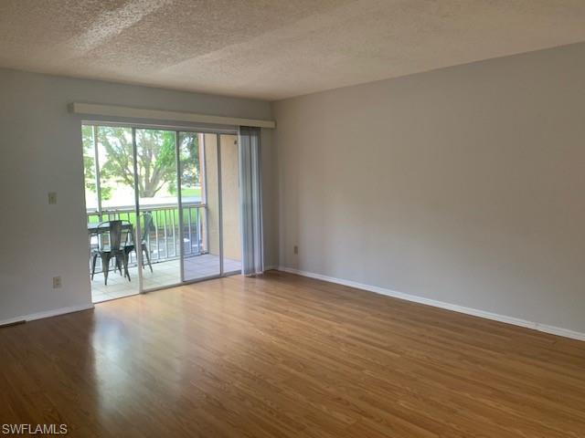 TOWERS CONDO - Residential