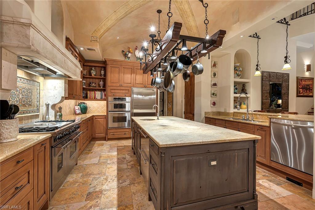 BELLO LAGO - Residential