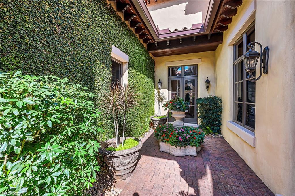 BELLO LAGO - Residential