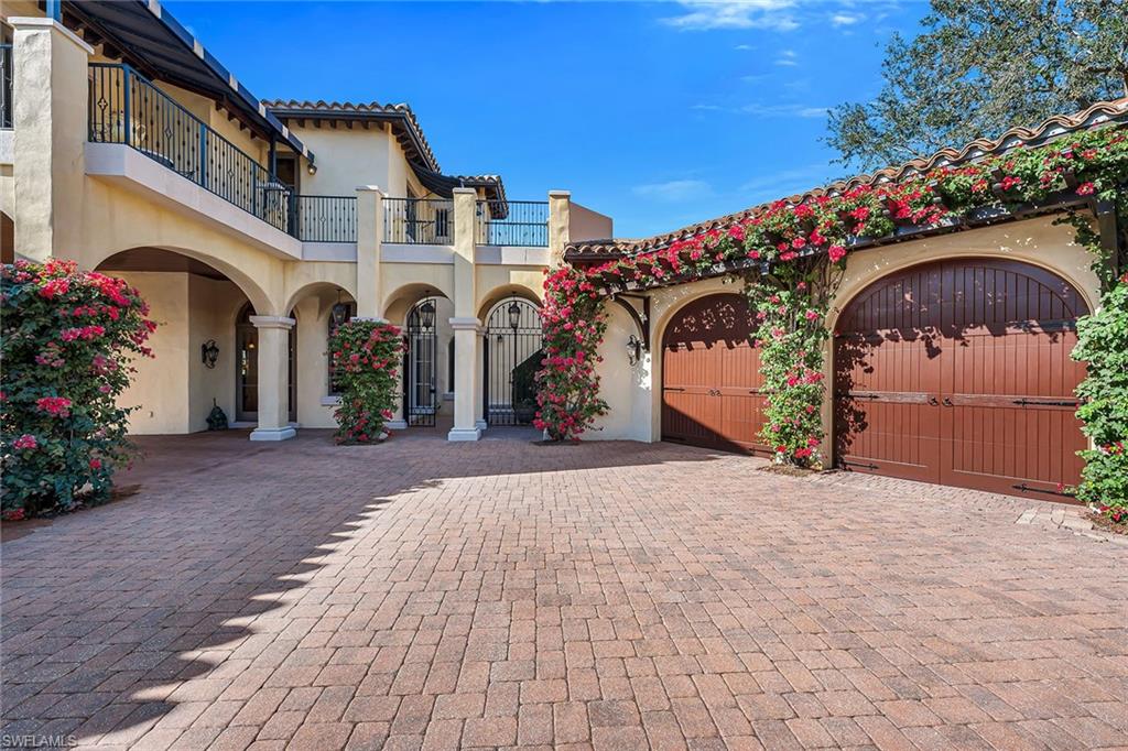 BELLO LAGO - Residential