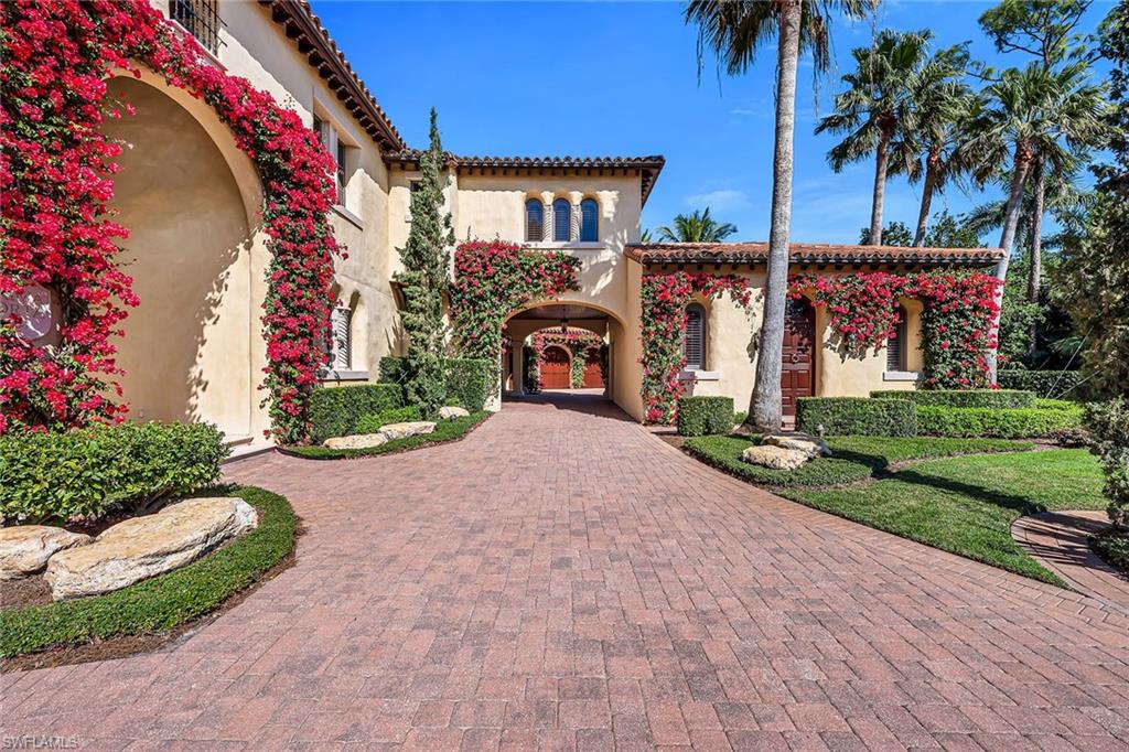 BELLO LAGO - Residential