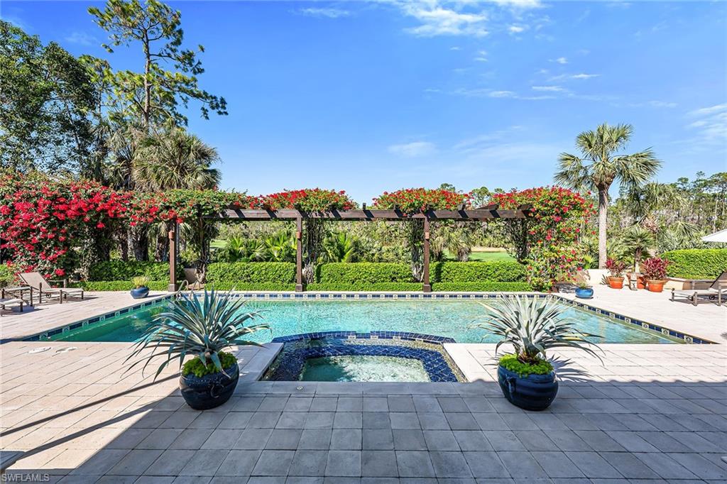 BELLO LAGO - Residential