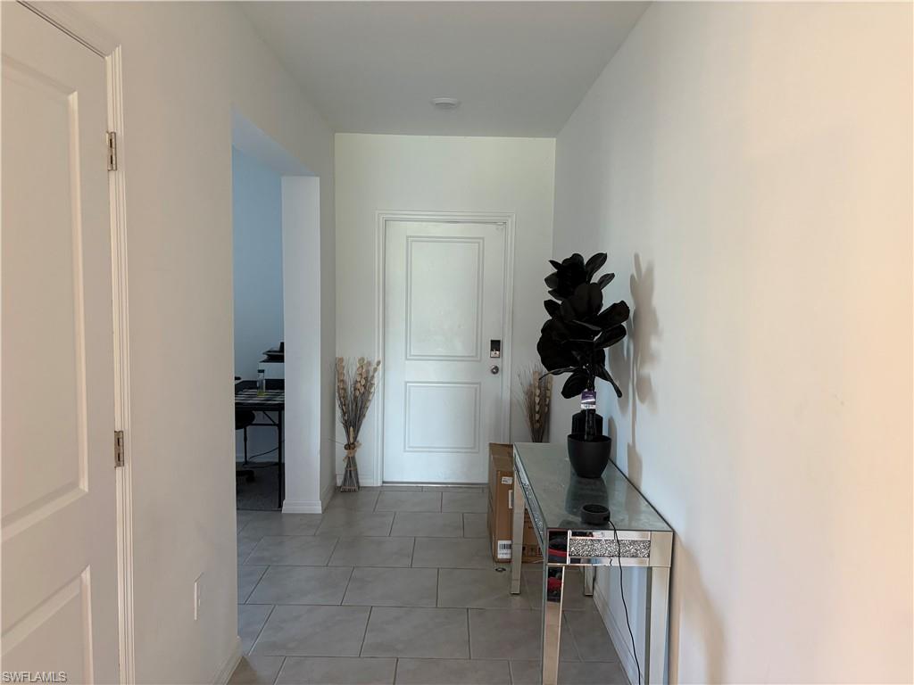 SAVANNA LAKES - Residential