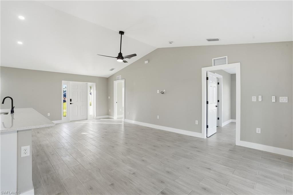 CAPE CORAL - Residential