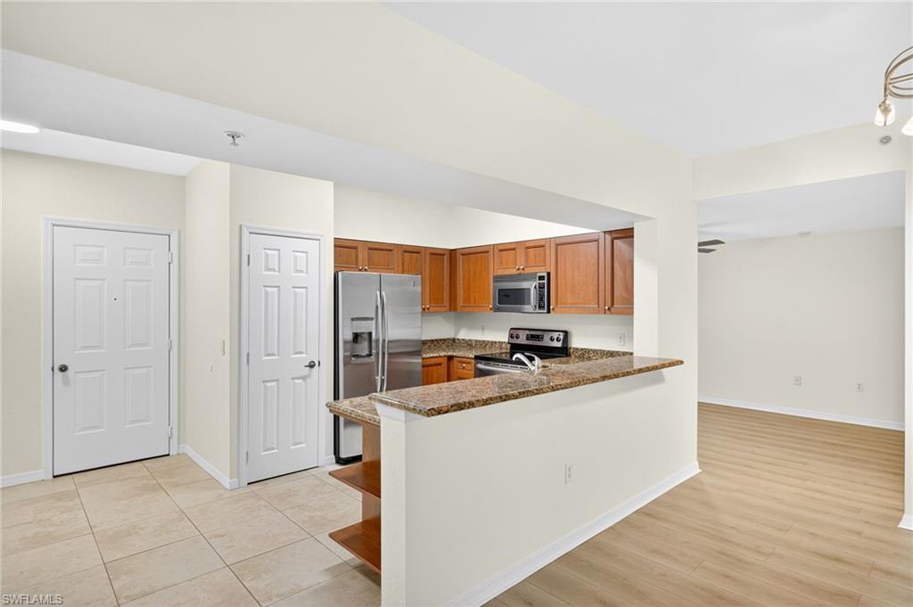 20273 Royal Villagio CT 104