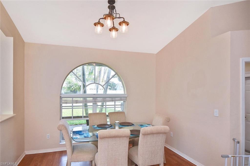 SAN CARLOS PARK - Residential