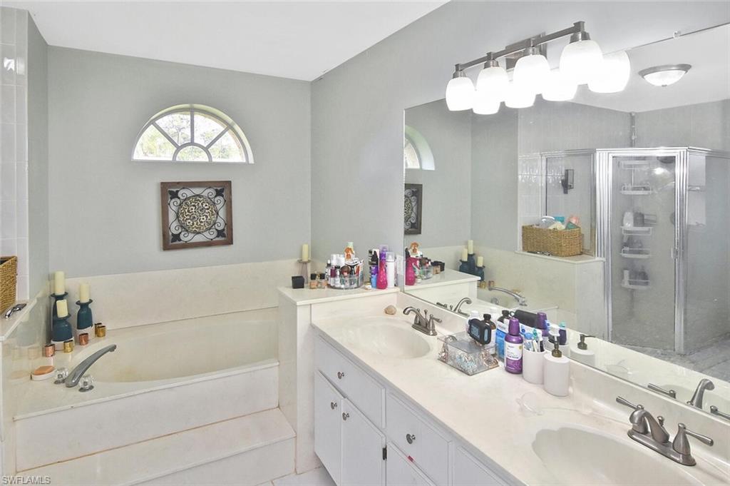 SAN CARLOS PARK - Residential